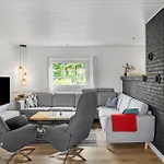 M386-vaeggerlose-skarntydevej-27 * Bøtø By
