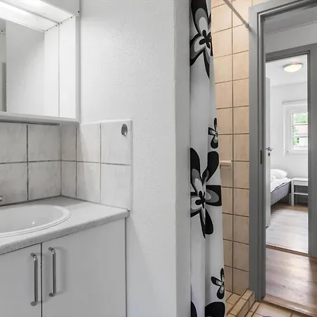 M386-vaeggerlose-skarntydevej-27 * Boto By